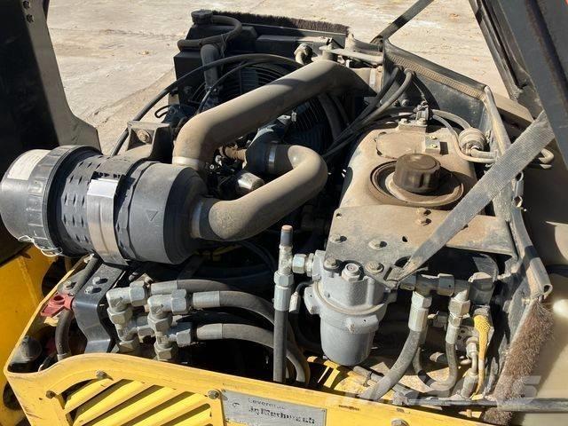 Bomag BW 100 AD-4 Cilindri compactori dubli