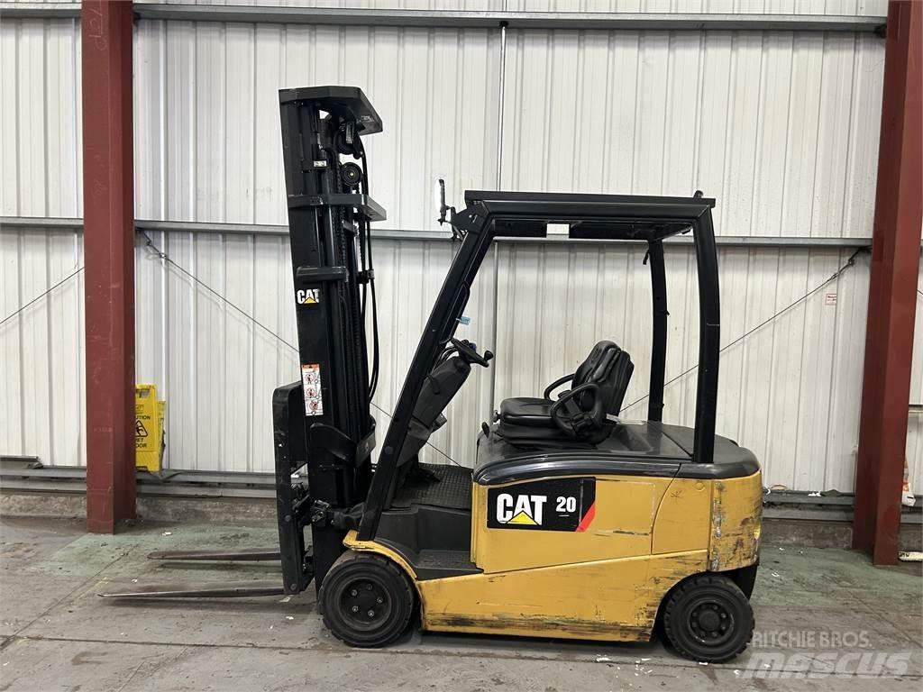 CAT EP20PN Stivuitor electric
