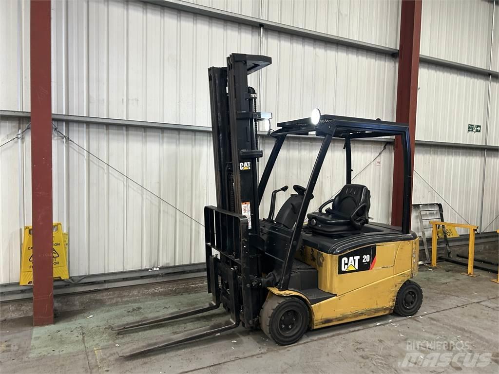 CAT EP20PN Stivuitor electric