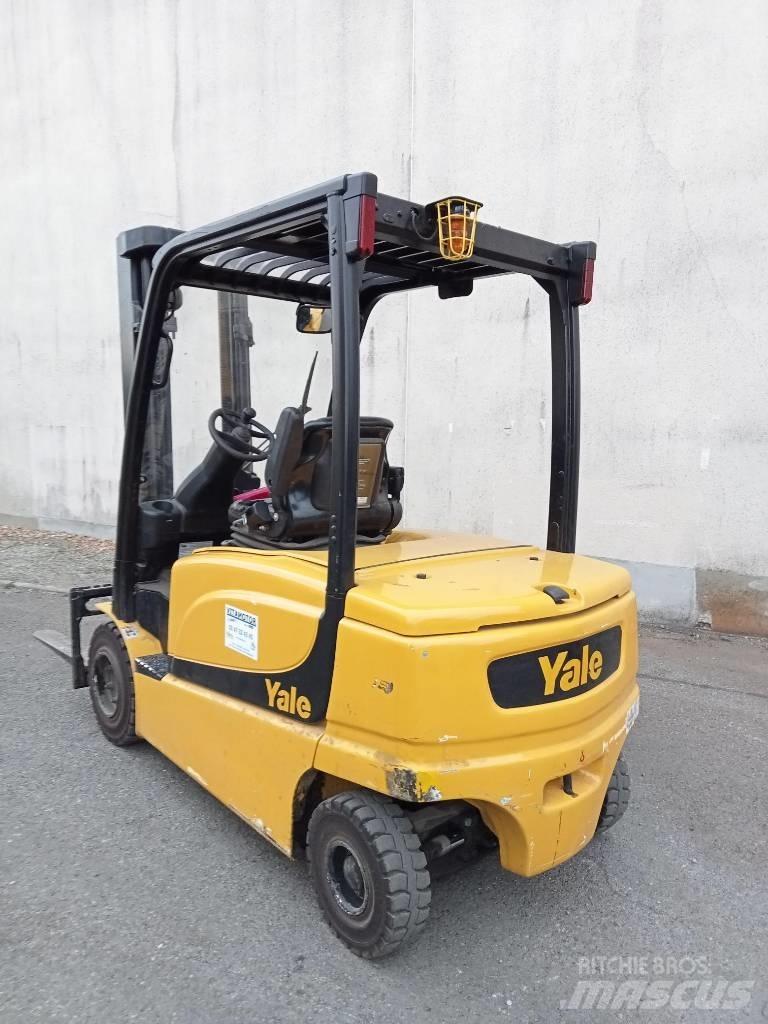 Yale ERP35 Stivuitor electric