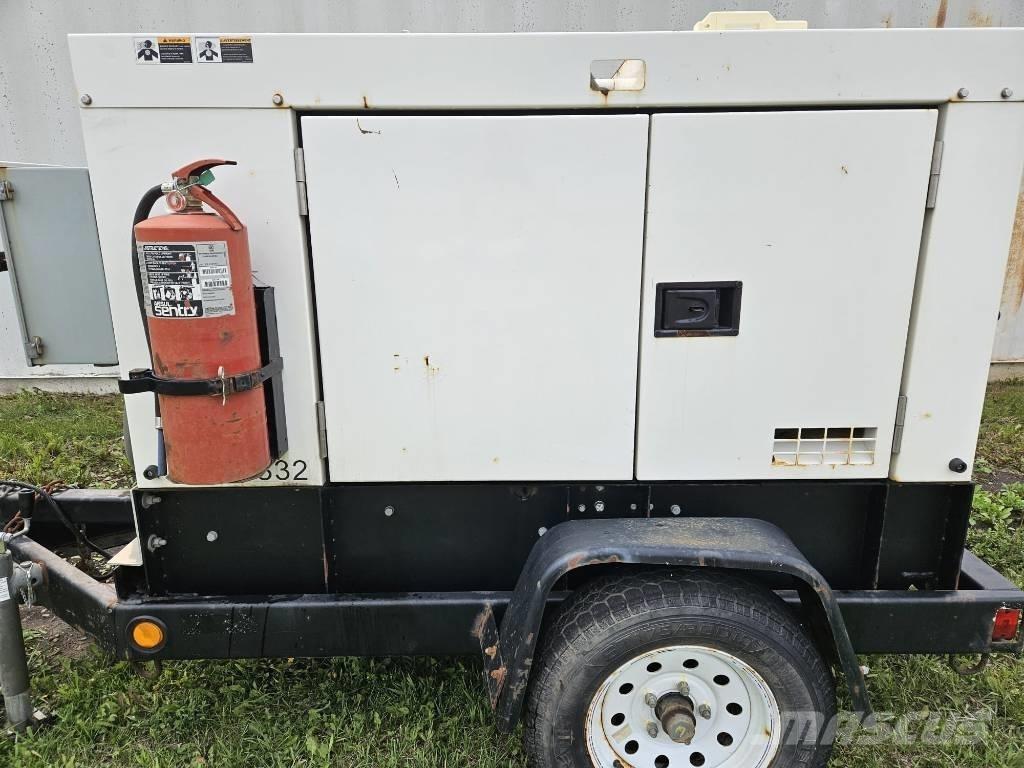 MultiQuip DCA 25 KVA Generatoare Diesel