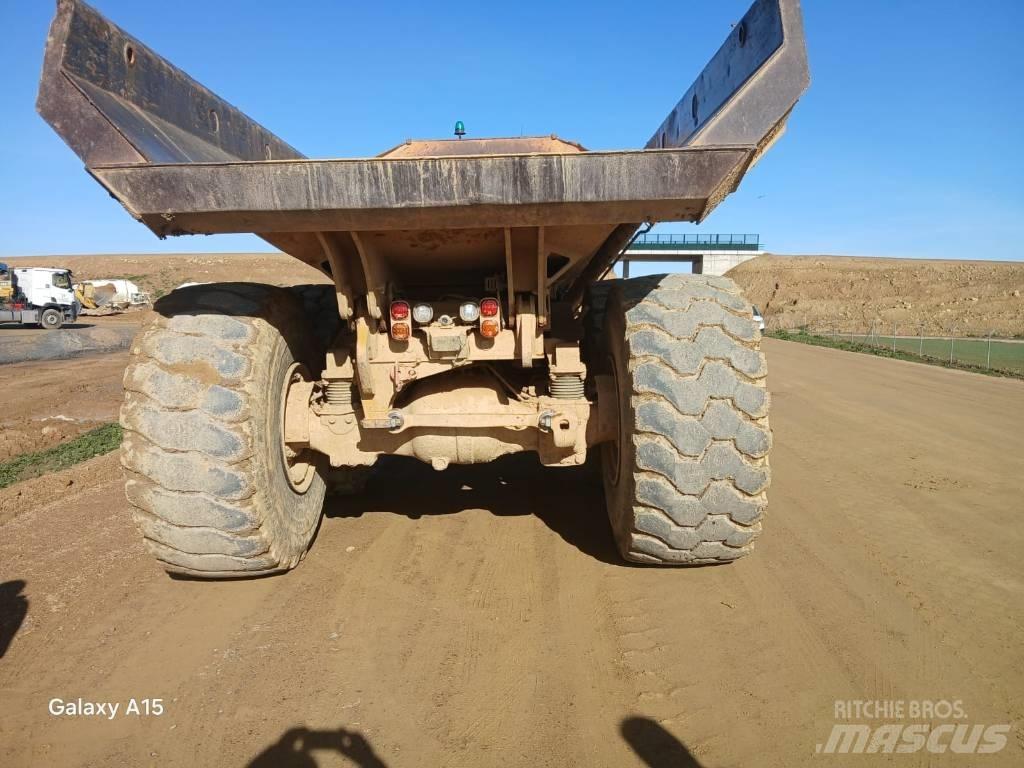 CAT 745 Transportoare articulate
