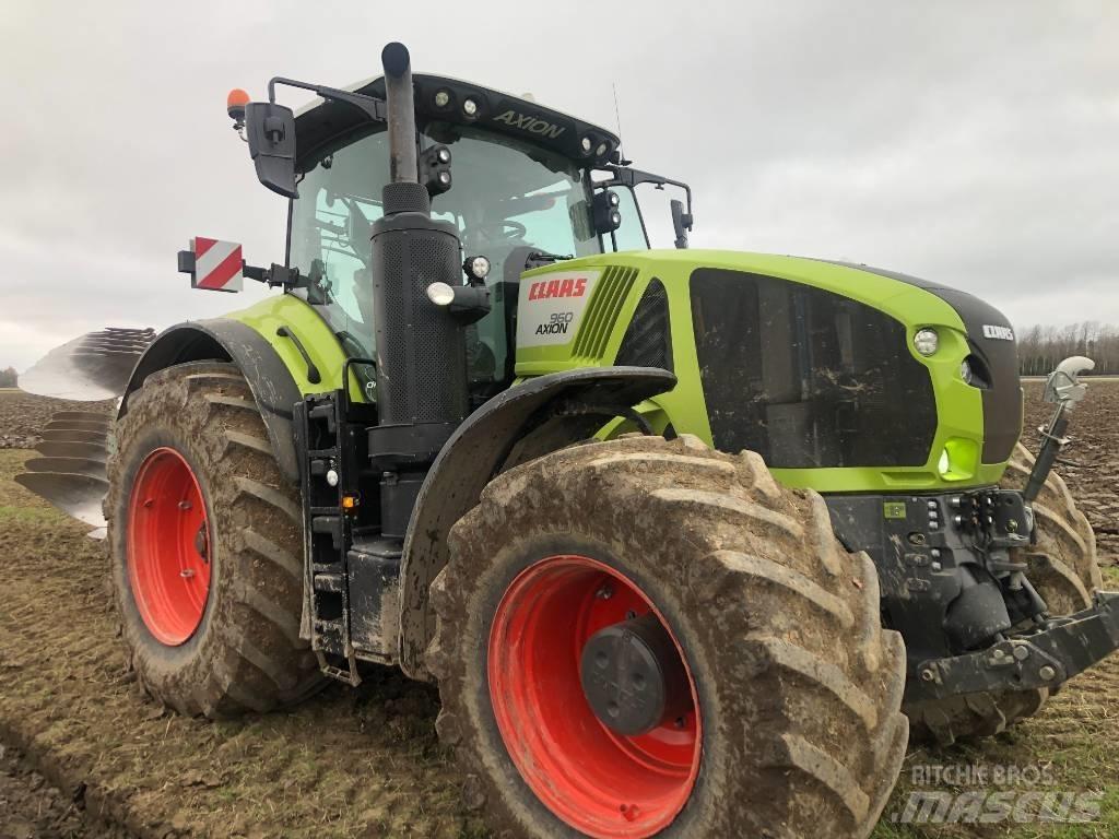 CLAAS 960 Axion Tractoare