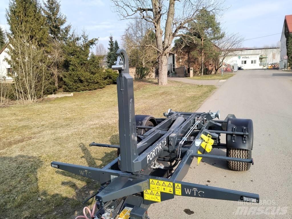 WTC PORTÝR 7.5 Camion cu carlig de ridicare