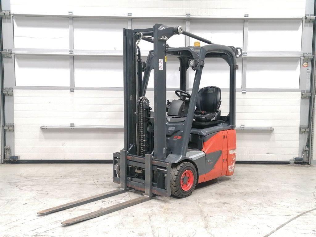 Linde E12-02 Stivuitor electric