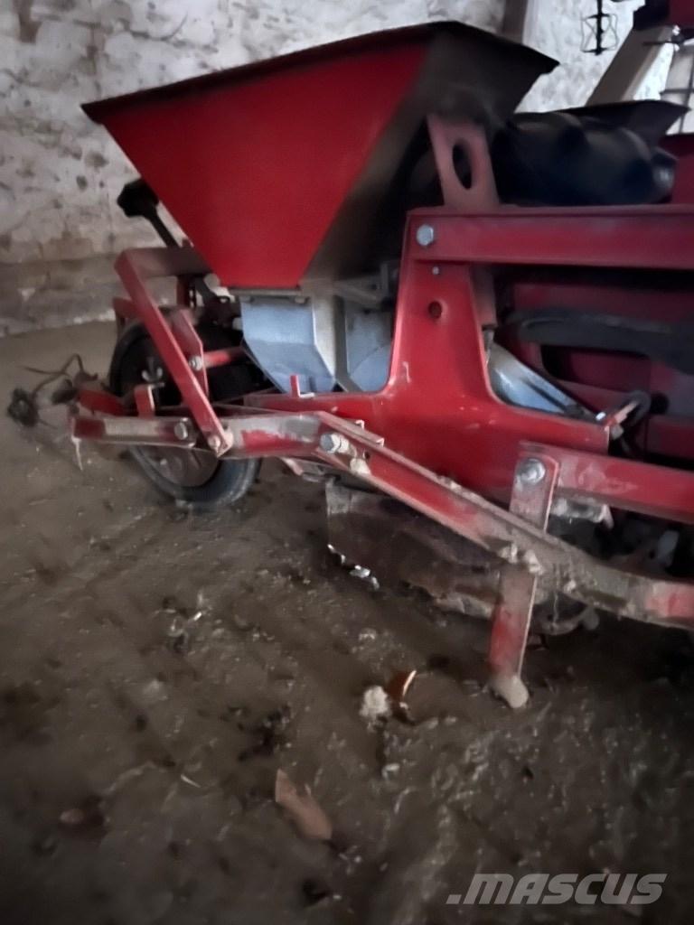 Becker 12 R Masini cu insamantare precisa