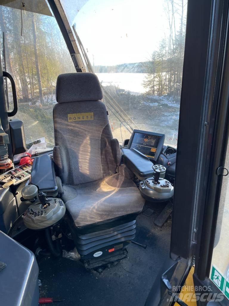 Ponsse FOX 8W Combine forestiere
