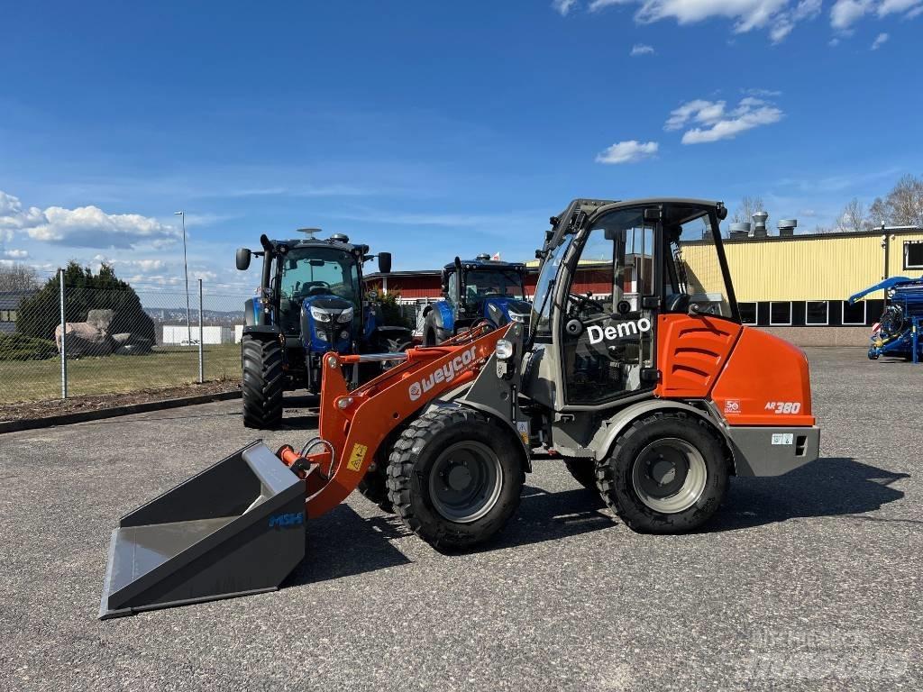 Weycor AR380 Incarcator pe pneuri