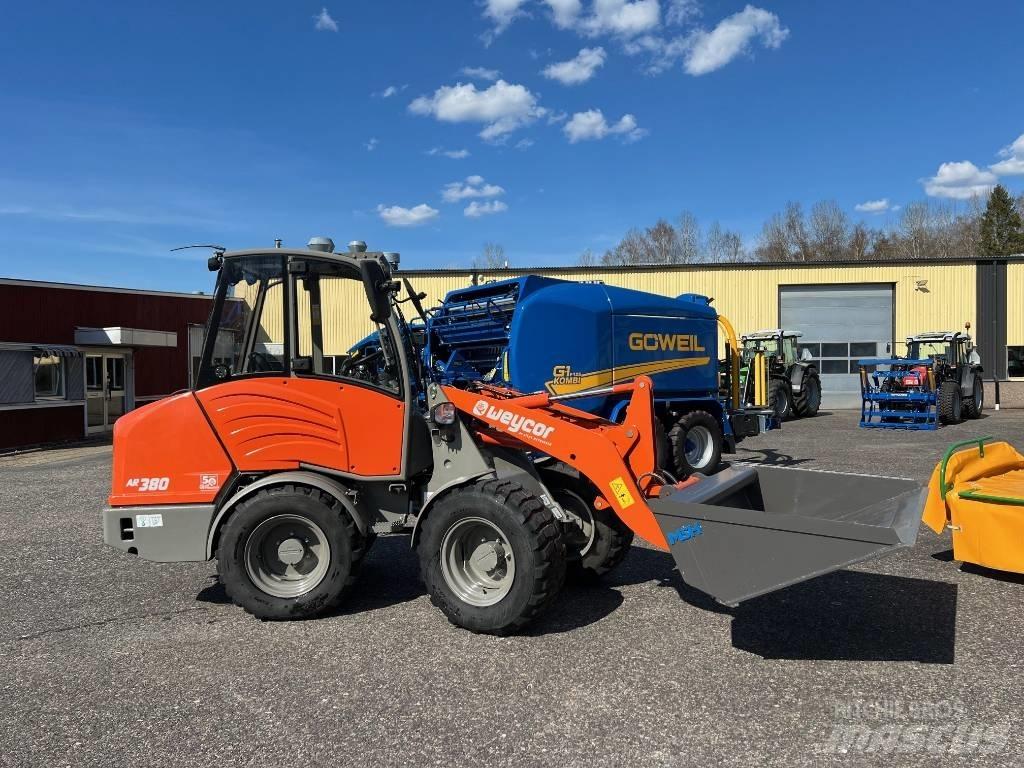 Weycor AR380 Incarcator pe pneuri