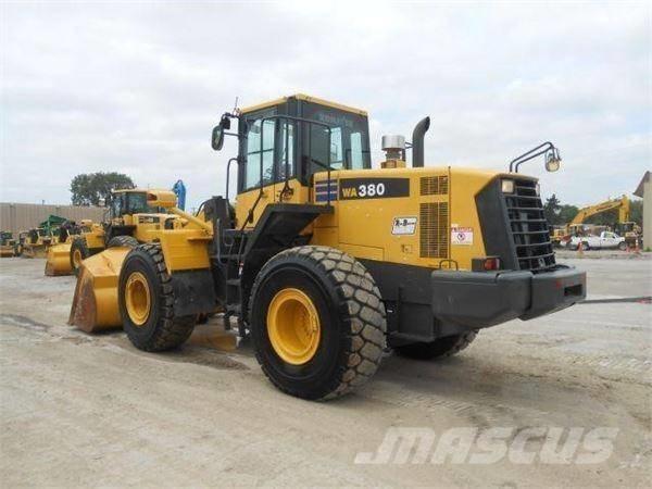 Komatsu WA 380-6 Incarcator pe pneuri