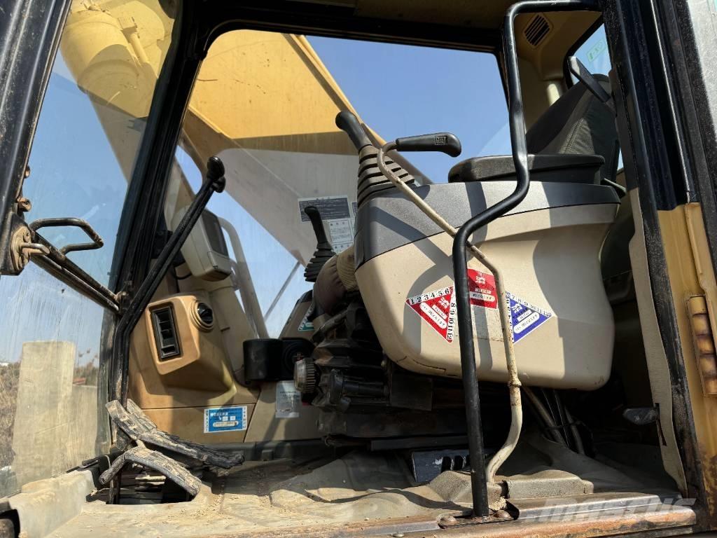 CAT 330 C Excavatoare pe șenile
