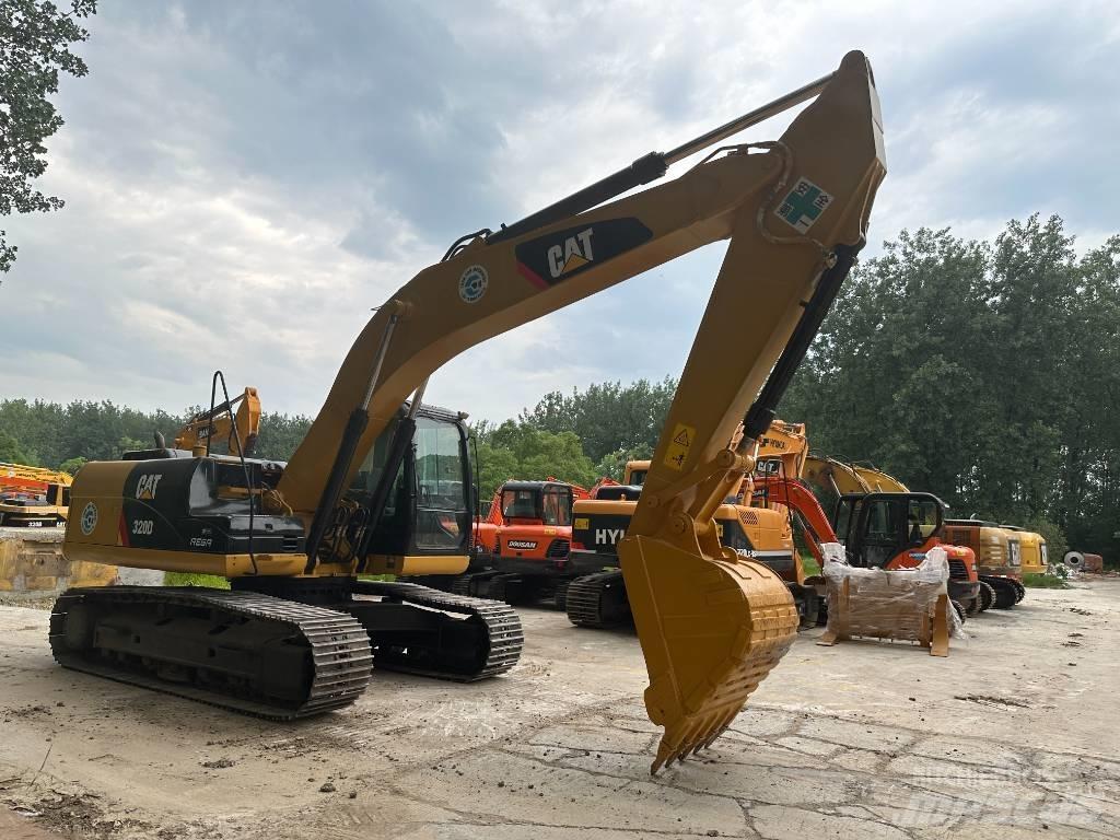 CAT 320D Excavatoare pe șenile
