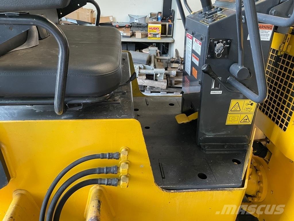 Sakai SW 320-1 Cilindri compactori dubli
