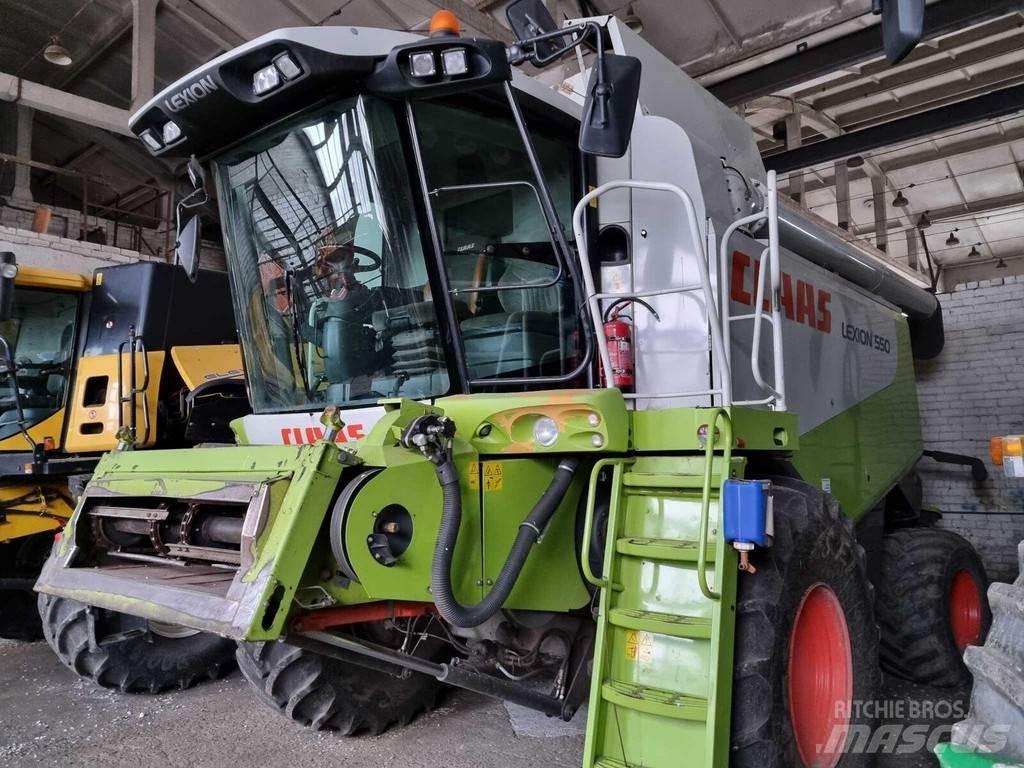 CLAAS Lexion 550 Combine de secerat