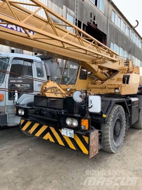 Tadano TR200M-2 Macara teren accidentat