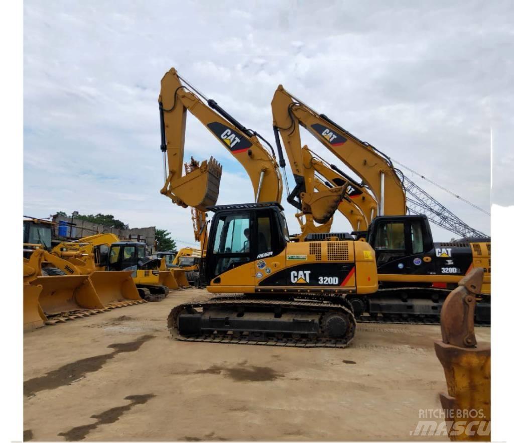 CAT 320D Excavatoare pe șenile
