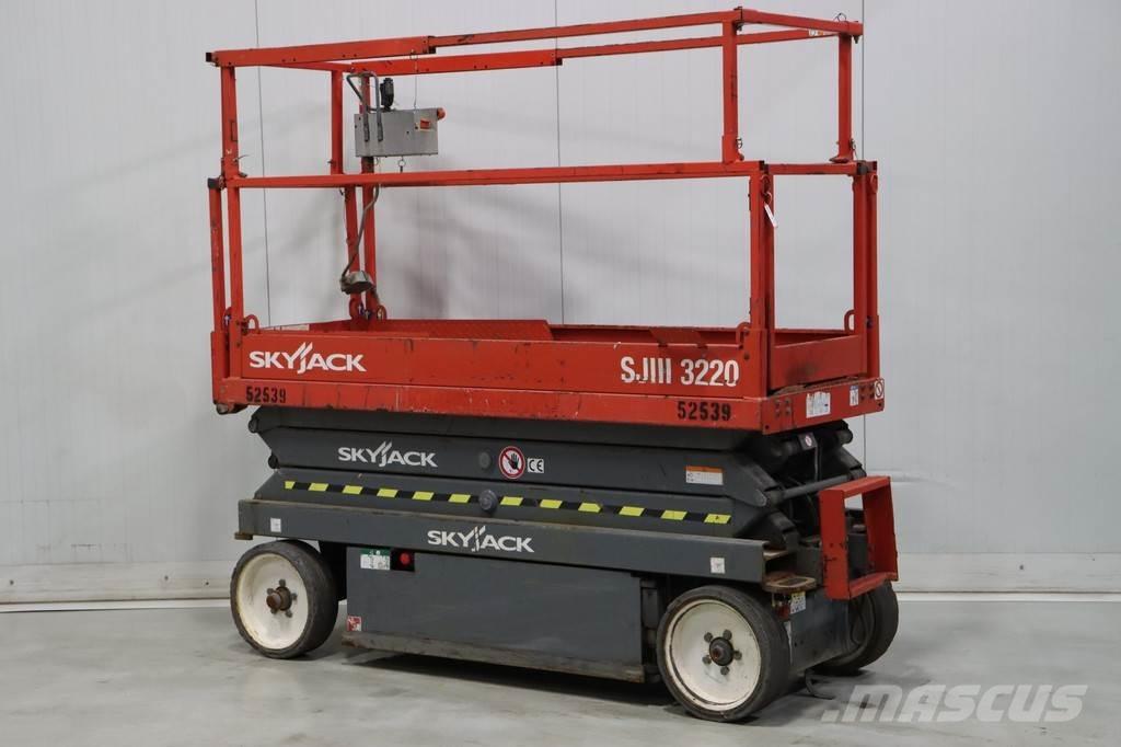 SkyJack SJ III3220 Platforme foarfeca