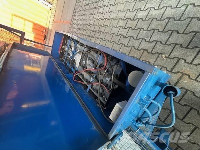 Holland Lift A151EV Platforme foarfeca