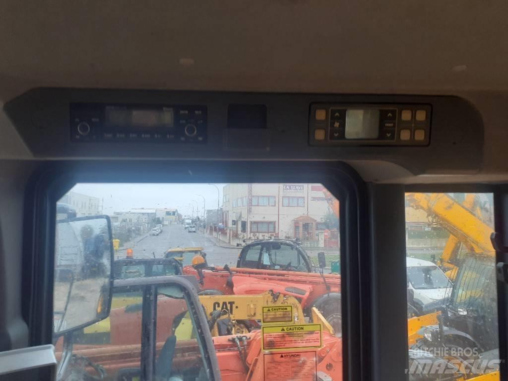 Hyundai HL 757-9 A Incarcator pe pneuri