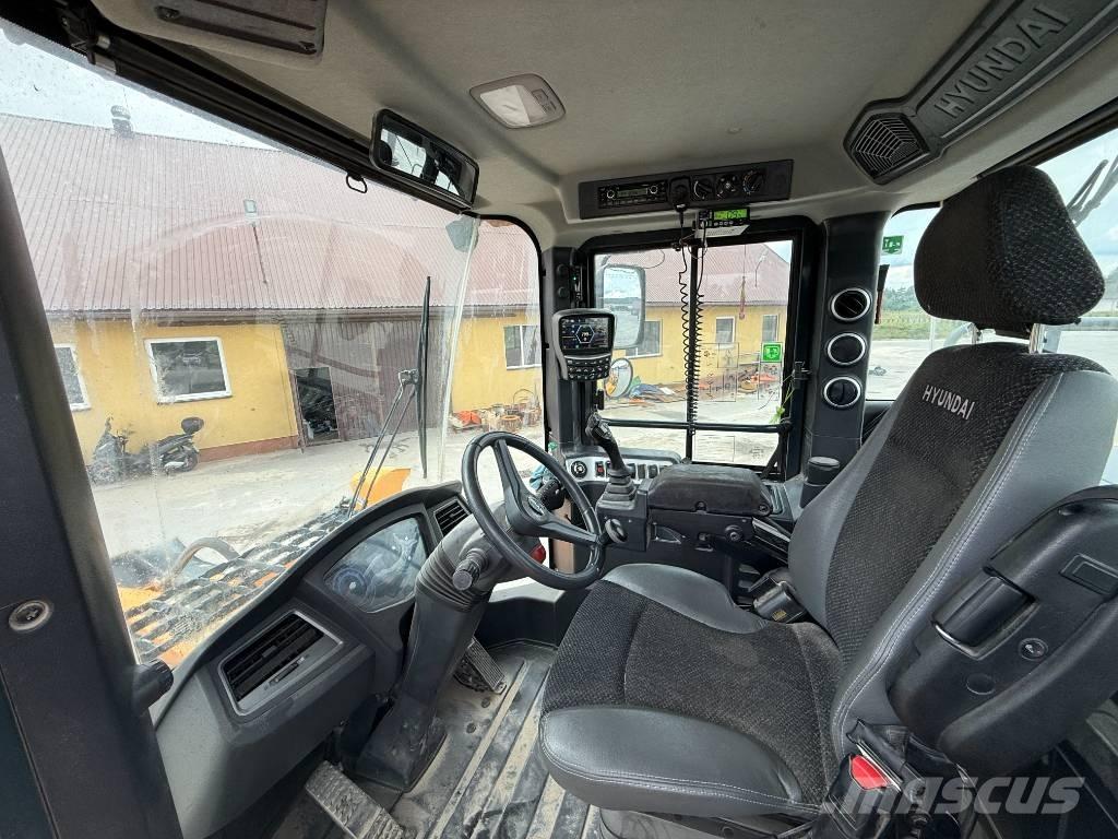 Hyundai HL 960 Incarcator pe pneuri