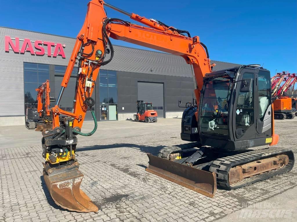 Hitachi ZX 85 US-6 Excavatoare 7t - 12t