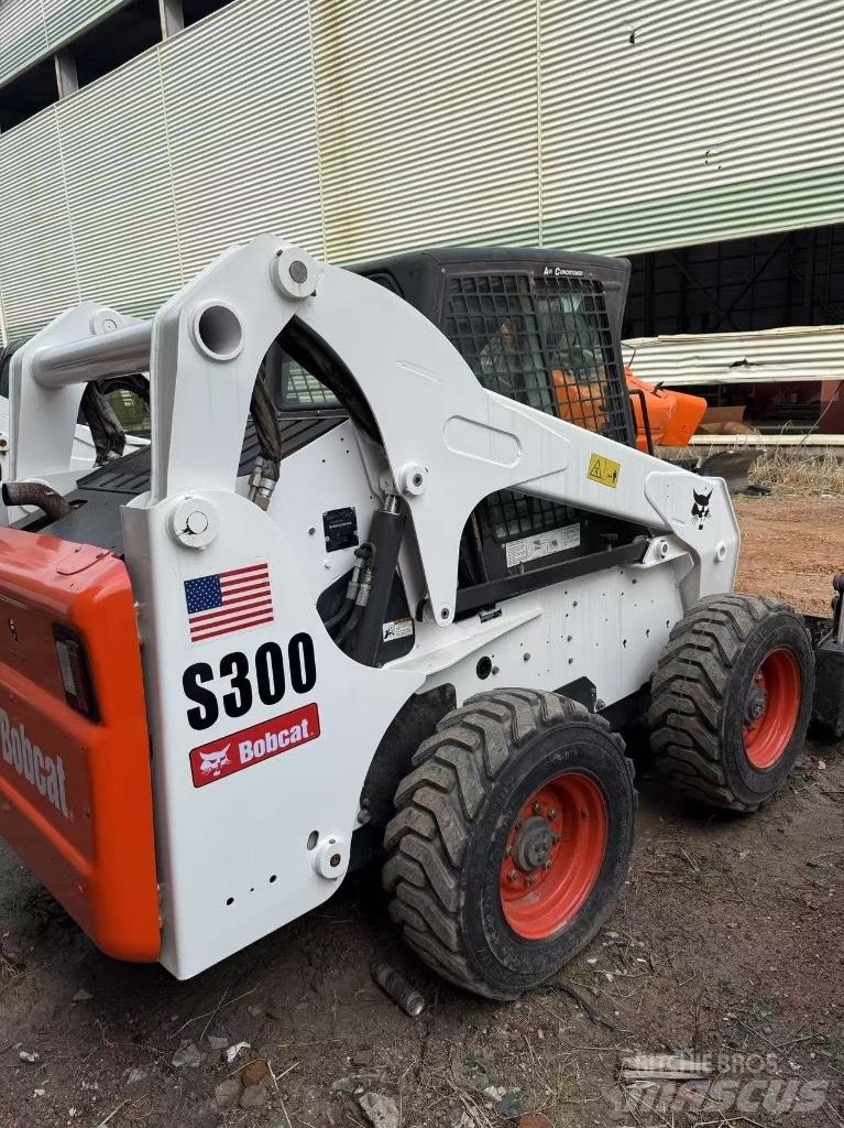 Bobcat S 300 Mini incarcator
