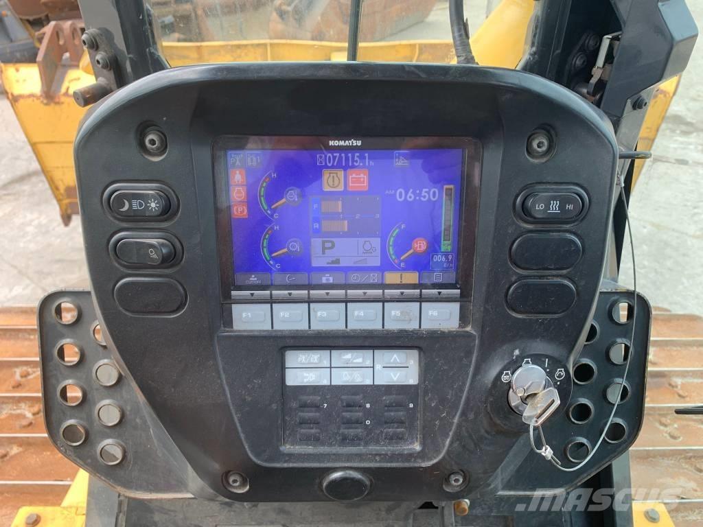 Komatsu D 61 PXI-23 Buldozere pe senile
