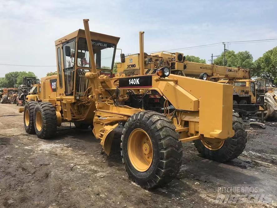 CAT 140 Gredere