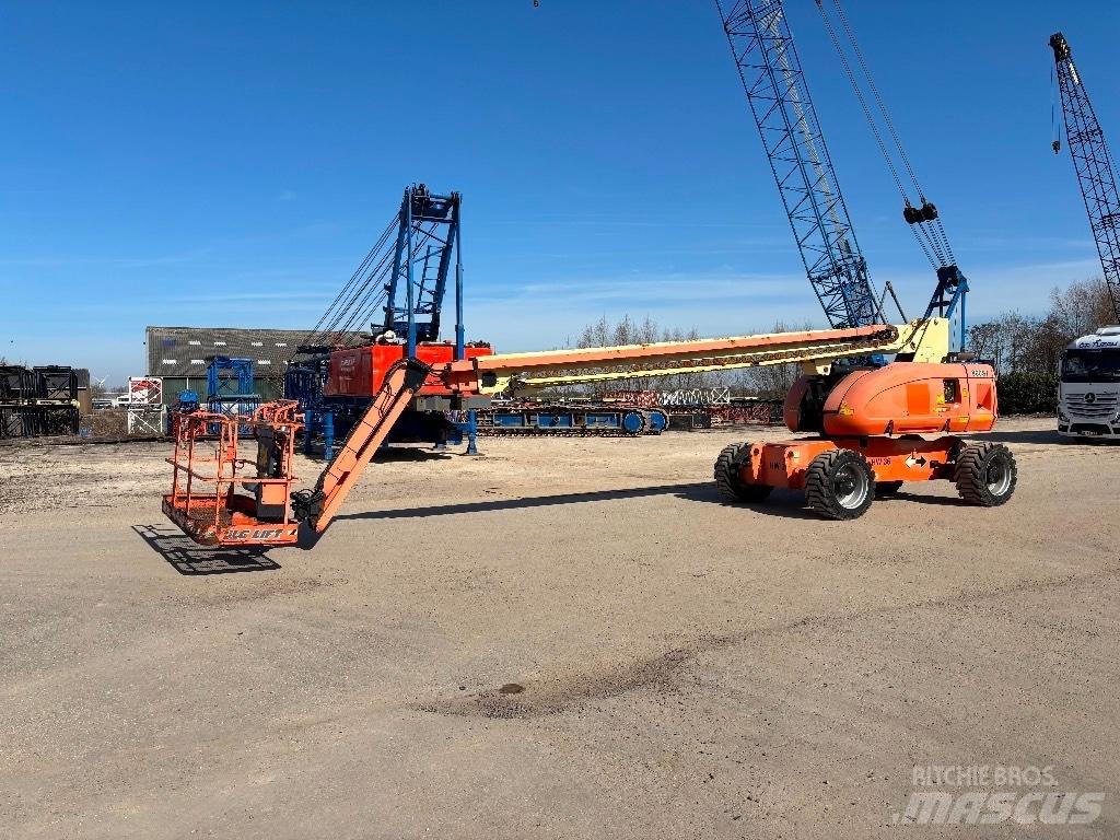 JLG 860 SJ Nacele cu brat telescopic