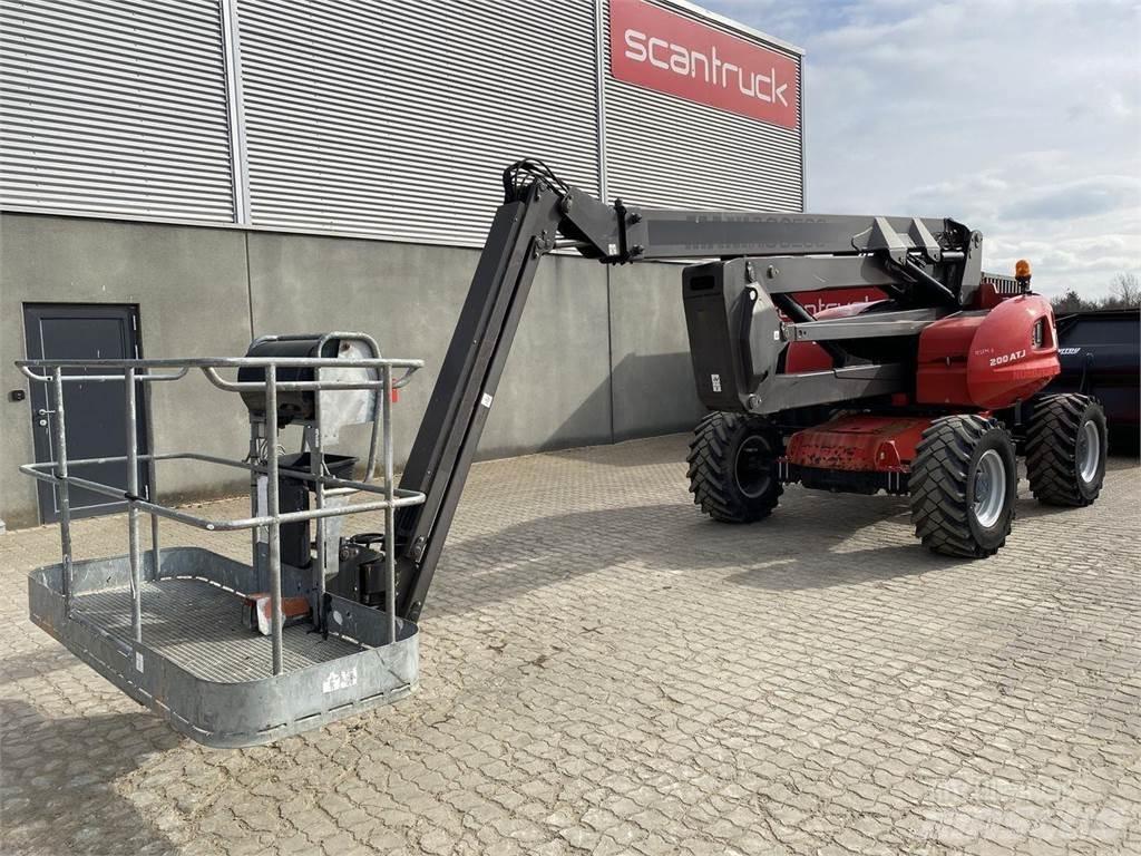 Manitou 200ATJRC Nacele cu brat articulat