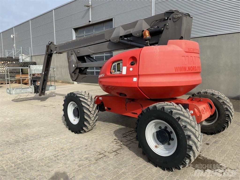 Manitou 200ATJRC Nacele cu brat articulat