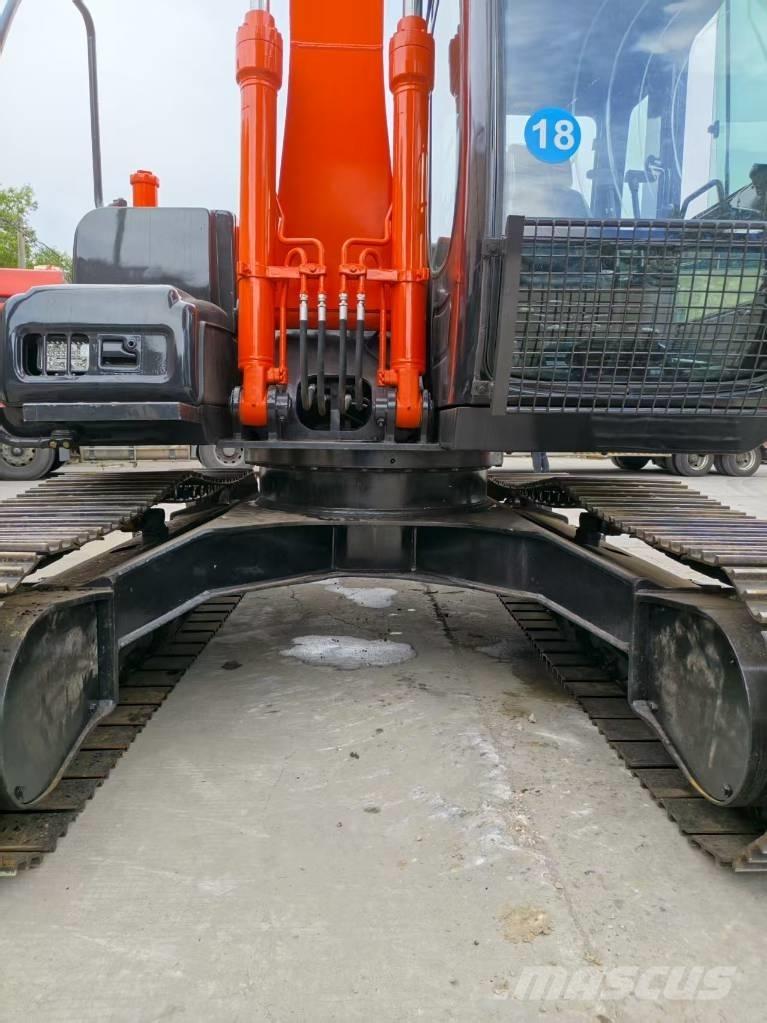 Hitachi ZX 120 Excavatoare pe șenile
