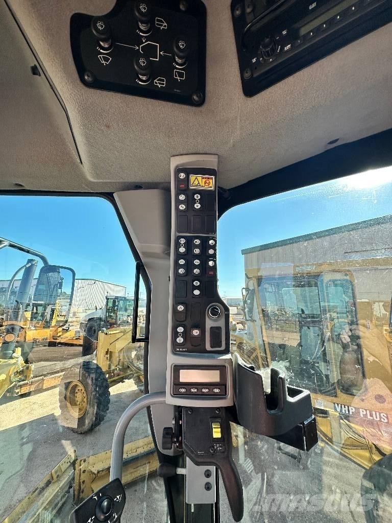 CAT 12 M 2 Gredere