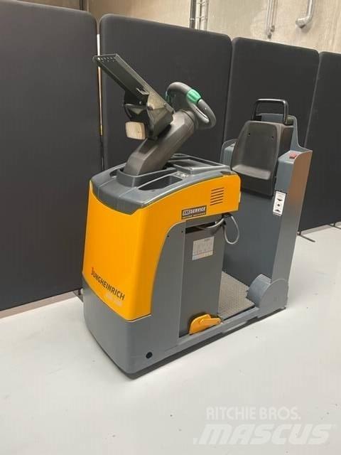 Jungheinrich EZS 130 Camioane de tractiune
