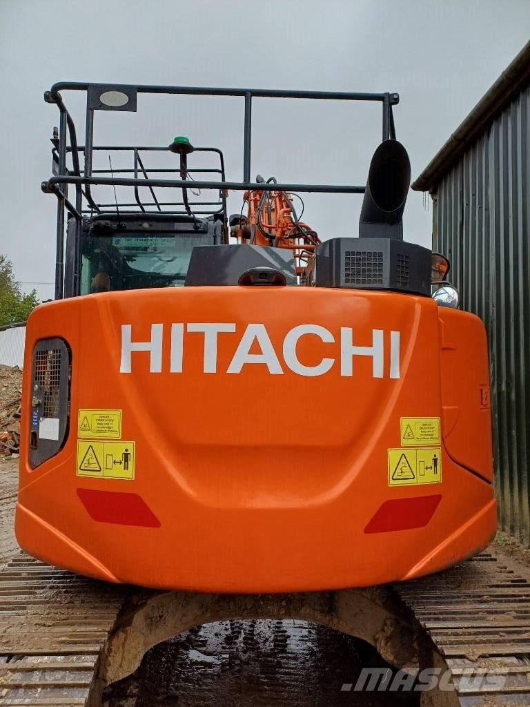 Hitachi ZX 135 US-6 Excavatoare pe șenile
