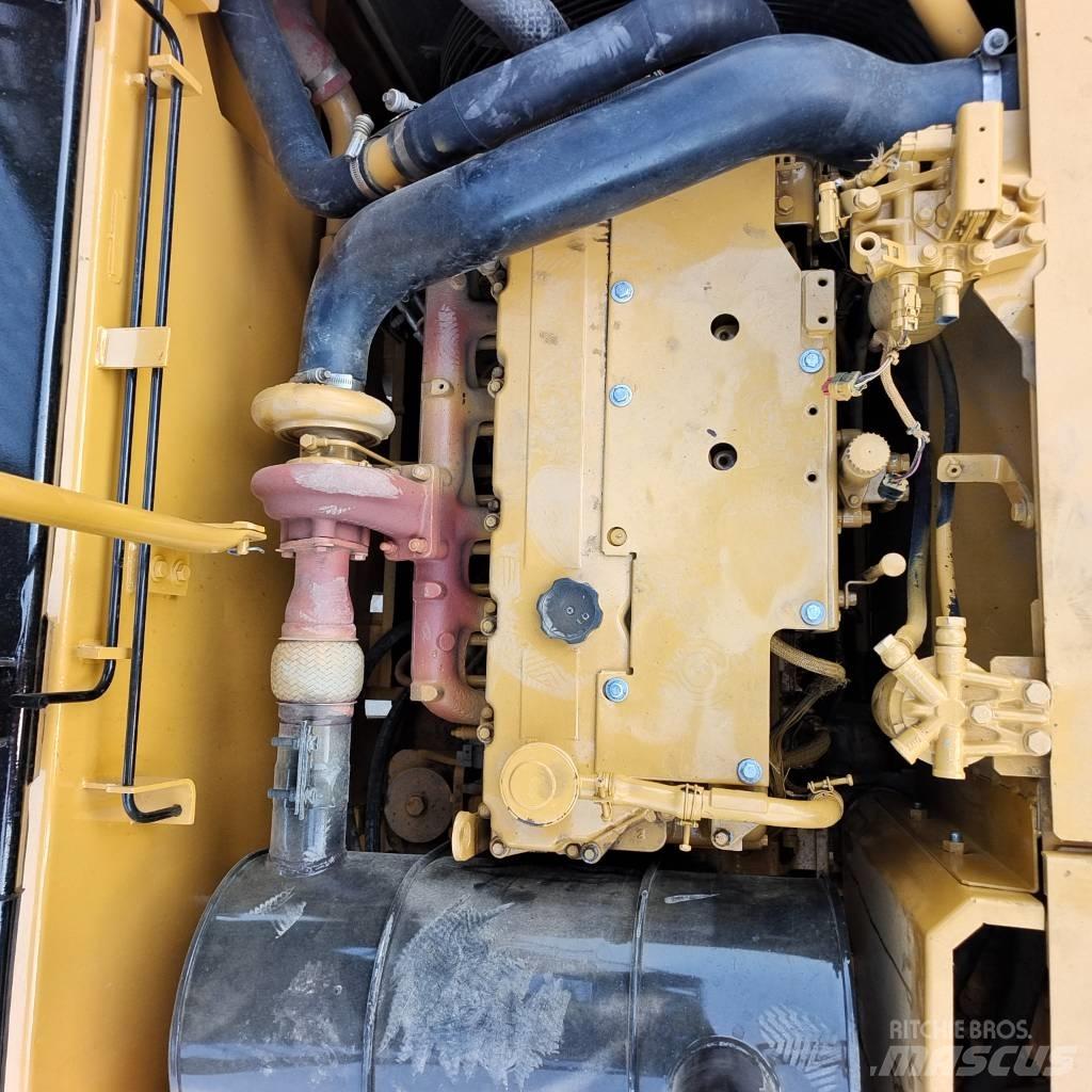 CAT 320D Excavatoare pe șenile
