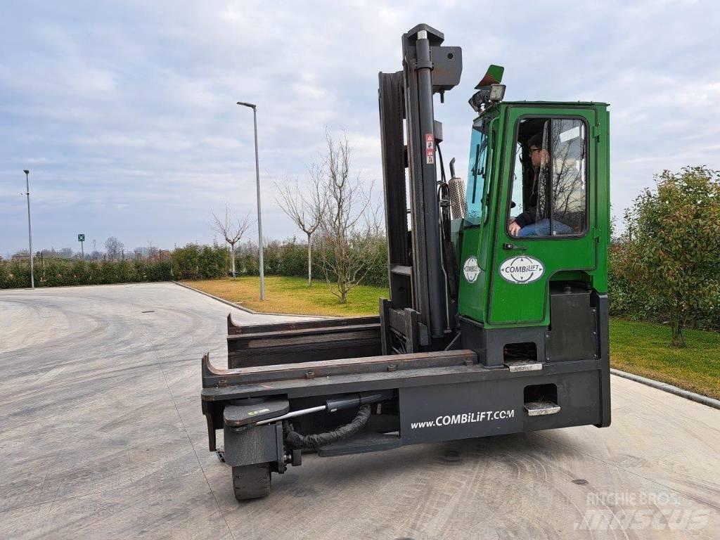 Combilift C 8000 Stivuitoare cu patru brate