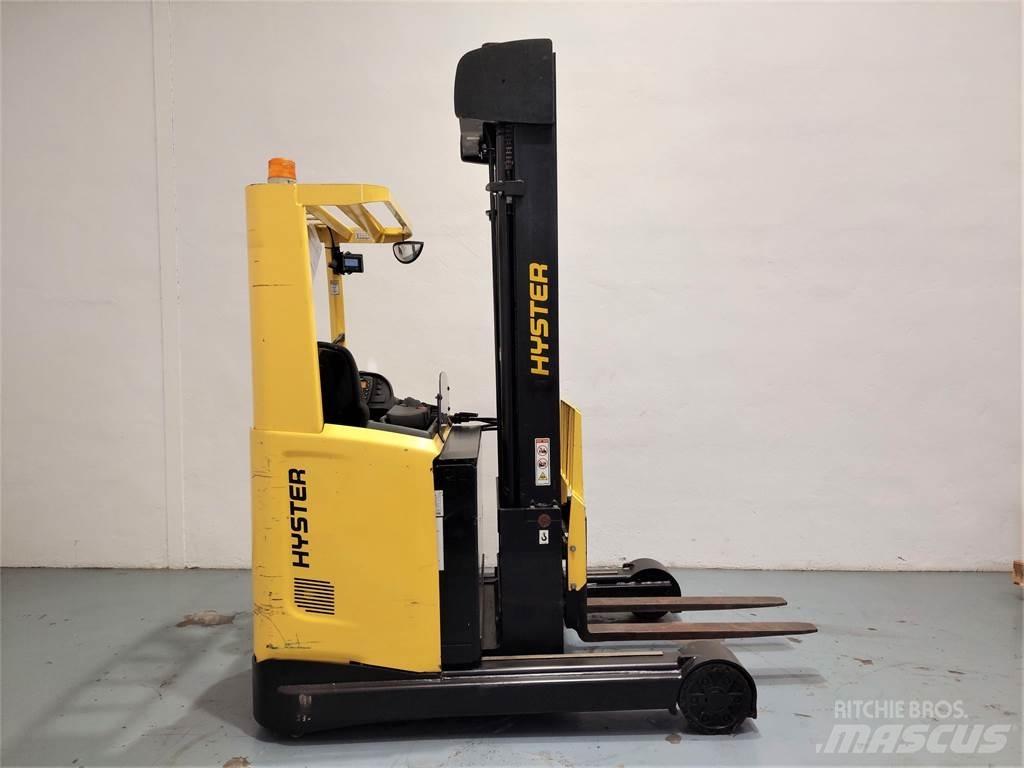 Hyster R 2 5 Stivuitor cu catarg retractabil