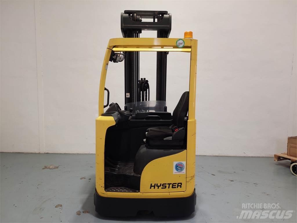 Hyster R 2 5 Stivuitor cu catarg retractabil
