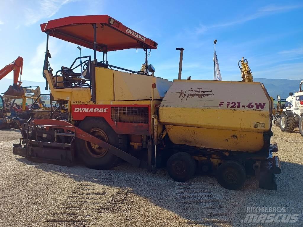 Dynapac F 121-6W Pavatoare asfalt