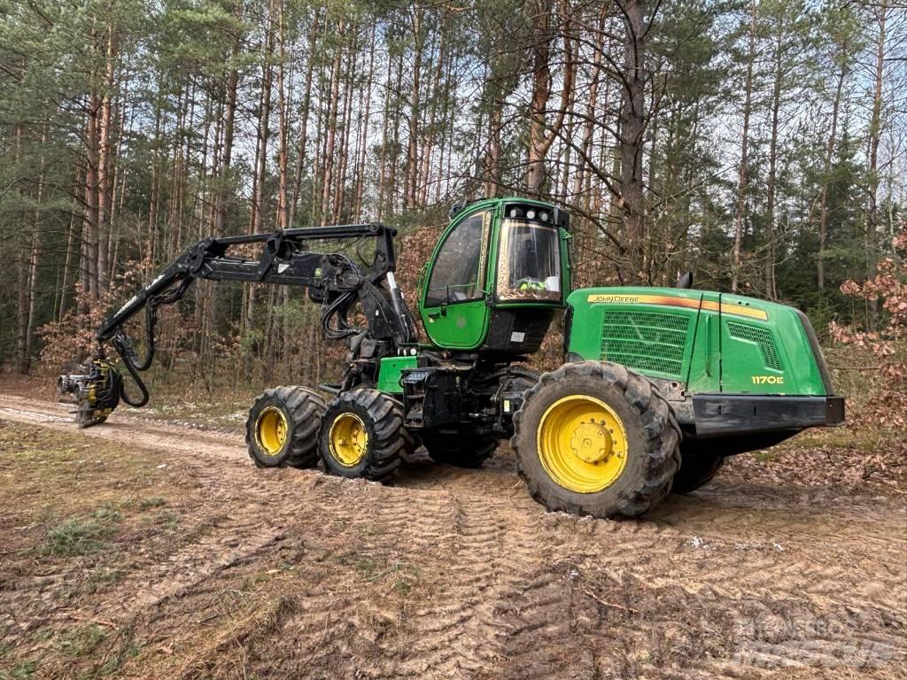 John Deere 1170 E Combine forestiere