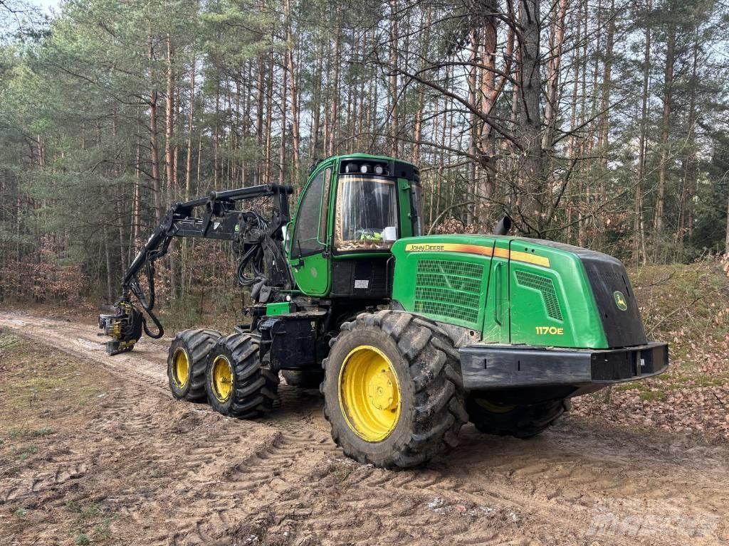 John Deere 1170 E Combine forestiere