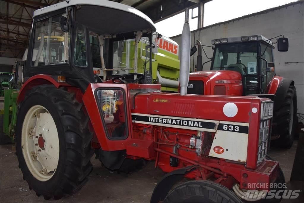 Case IH 733 Tractoare