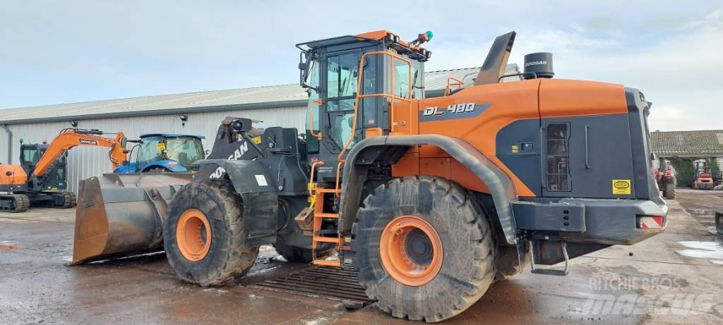 Doosan DL 480-7 Excavatoare cu roti