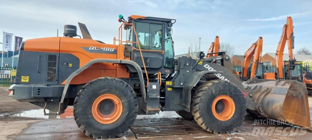 Doosan DL 480-7 Excavatoare cu roti