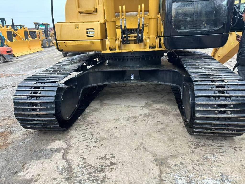 CAT 325 C Excavatoare pe șenile
