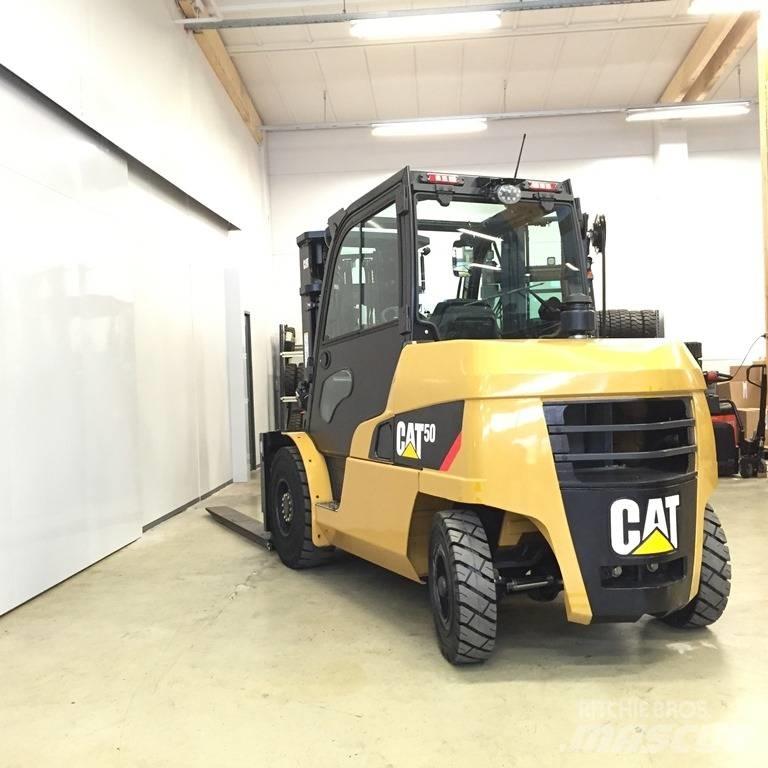 CAT DP 50 N Stivuitor diesel