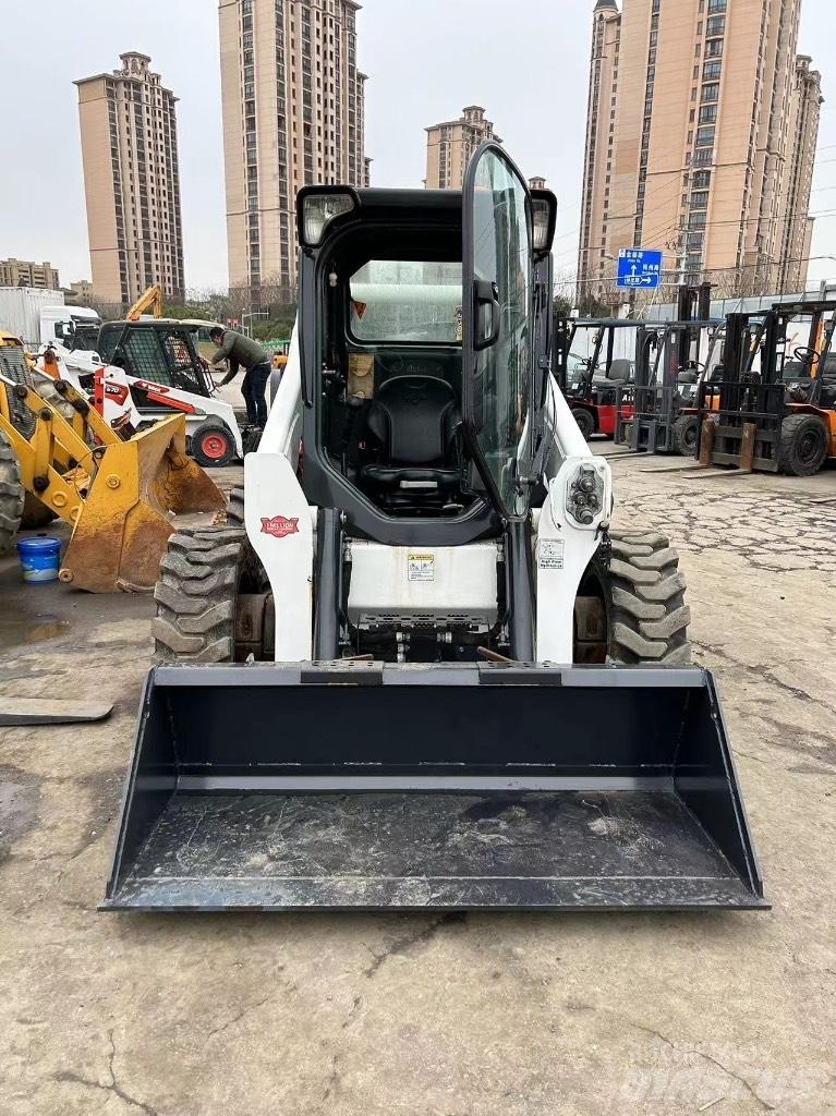 Bobcat S 750 Mini incarcator