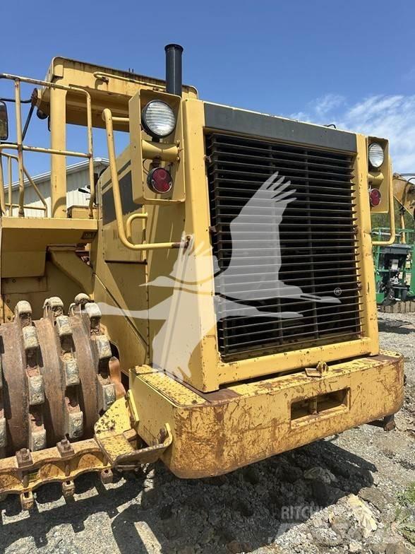 CAT 815B Compactoare monocilindrice