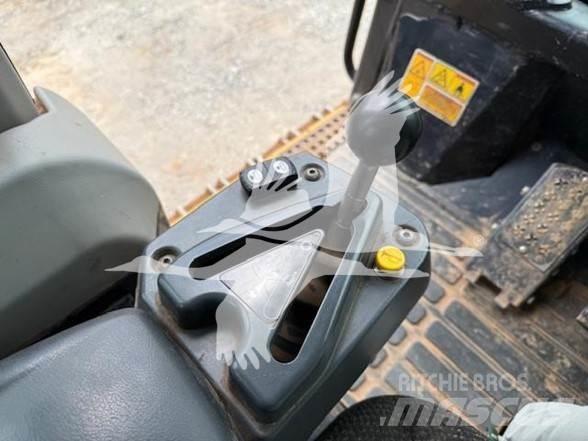 CAT 963K Încarcatoare cu excavator